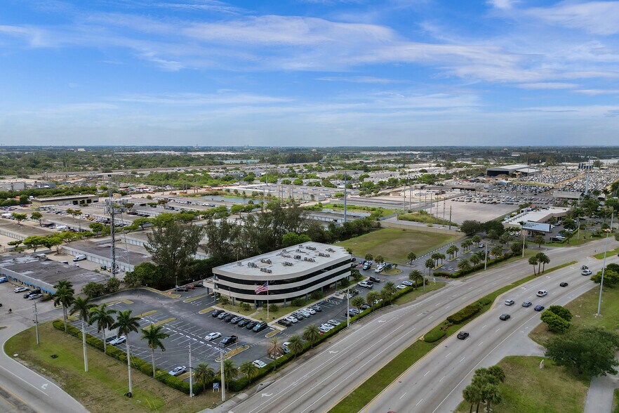 More Photos Of 4491 S State Road 7, Davie Office For Lease