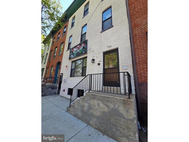 More Photos Of 804 Franklin St, Reading Office For Lease