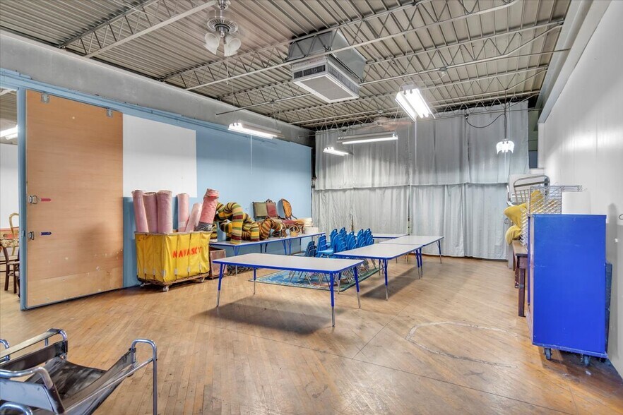 More Photos Of 2531 E Lehigh Ave, Philadelphia Storefront Retail Office For Sale