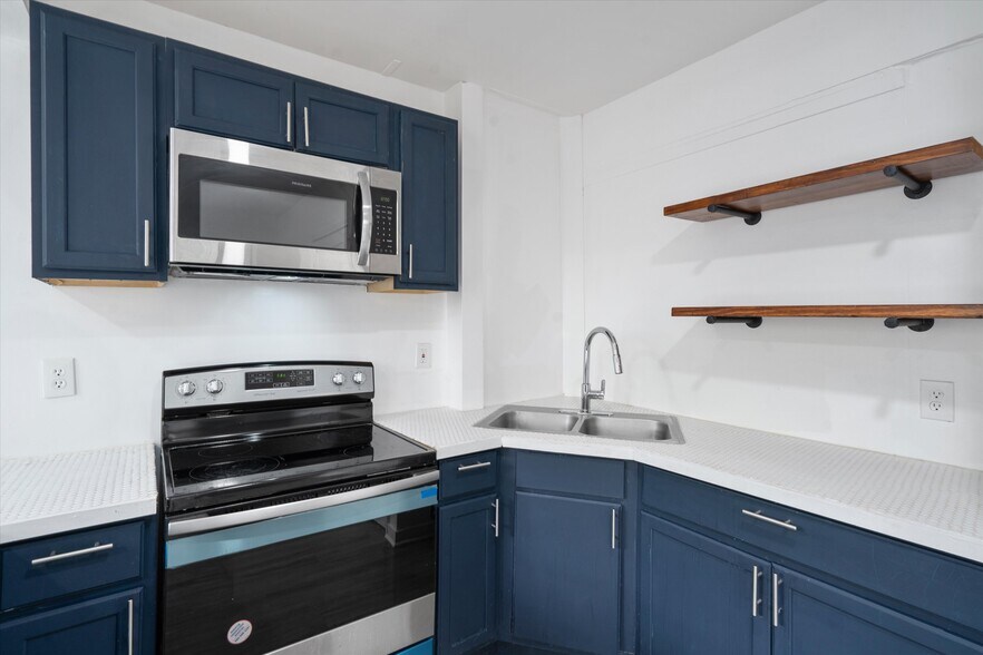 More Photos Of 10205 Old Manchaca Rd, Austin Flex For Lease