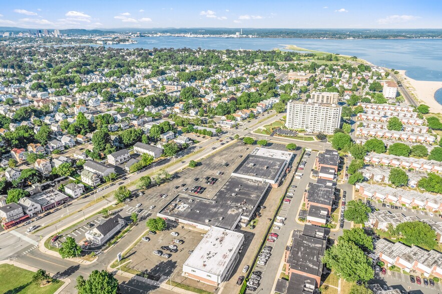 More Photos Of 200-250 Captain Thomas Blvd, West Haven Storefront For Sale