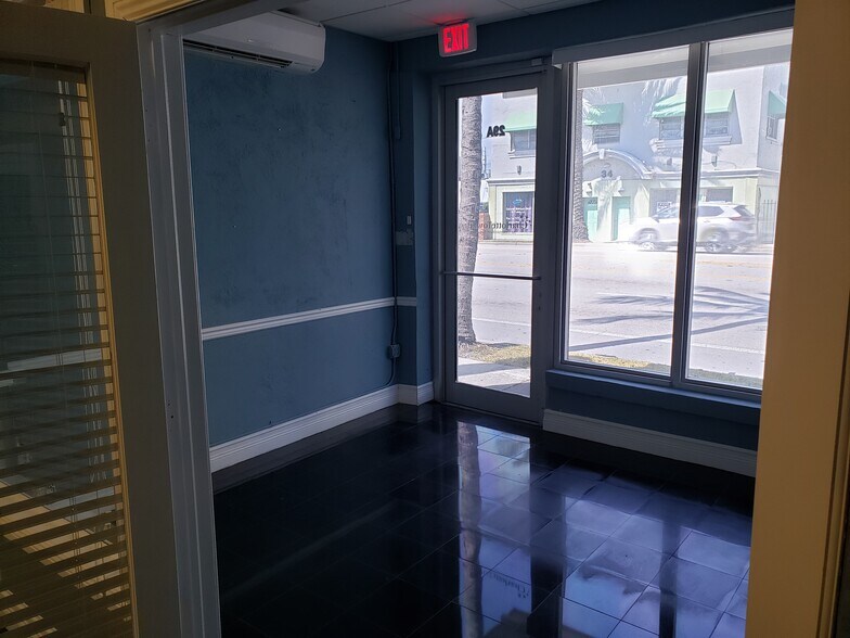 More Photos Of 29 S Federal Hwy, Dania Beach Office For Lease