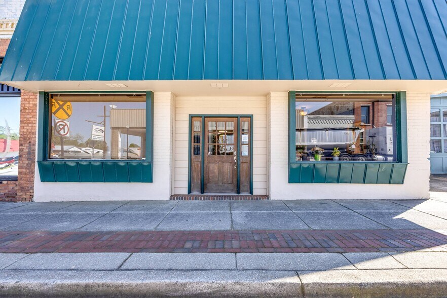 More Photos Of 24 Hartwell St, Royston Office For Sale