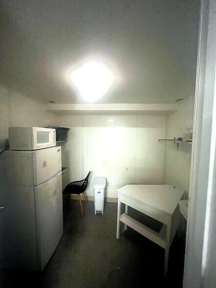 More Photos Of 1828-1832 E 35th St, Minneapolis Storefront For Lease