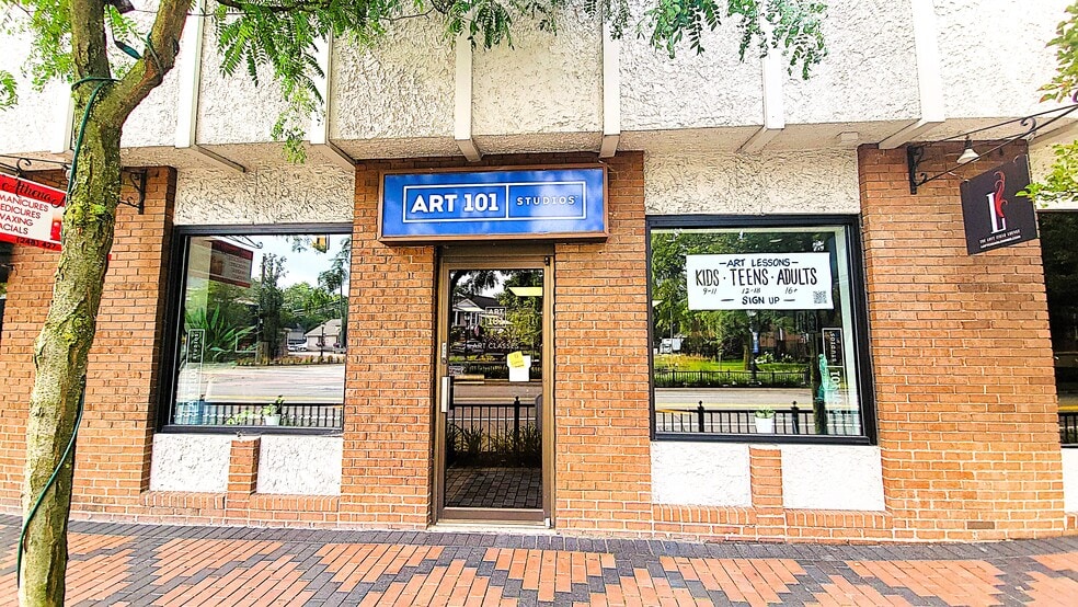 More Photos Of 33409-33425 Grand River Ave, Farmington Office For Sale