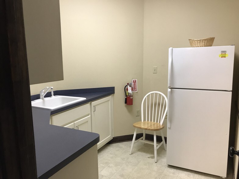 More Photos Of 4400 Bayou Blvd, Pensacola Office Residential For Lease