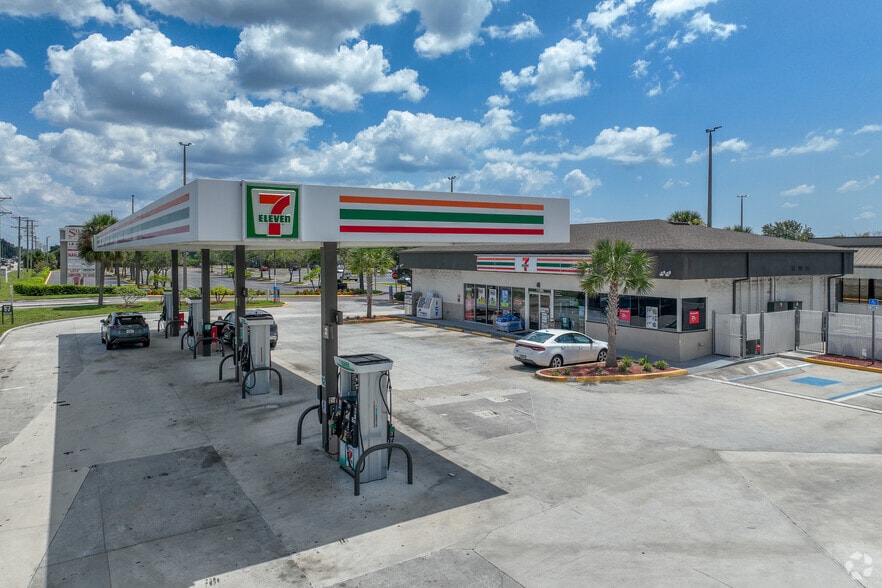 More Photos Of 11200-11284 W Hillsborough Ave, Tampa Unknown For Lease