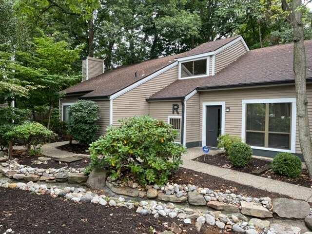 More Photos Of 1930 Marlton Pike E, Cherry Hill Office Residential For Lease