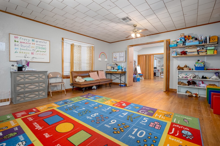 More Photos Of 605 Main st, Velma Religious Facility For Sale