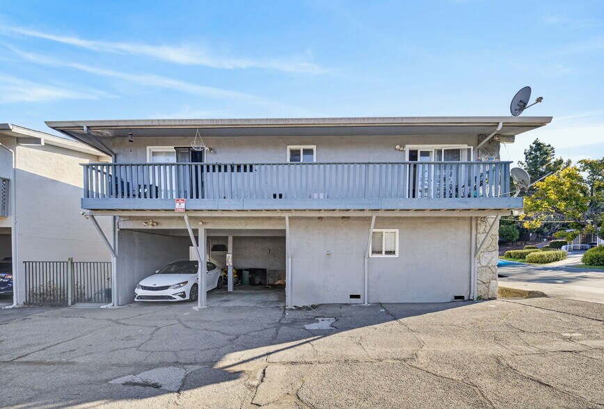 More Photos Of 22798 Vermont St, Hayward Apartments For Sale