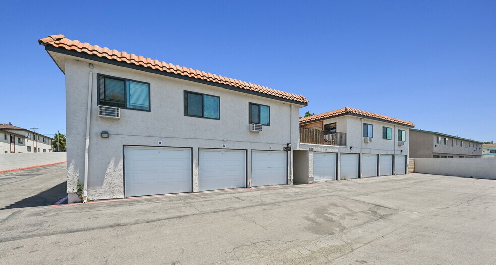 More Photos Of 628 W California Ave, Vista Apartments For Sale