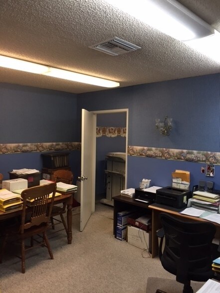 More Photos Of 463 N Sierra Way, San Bernardino Medical For Sale