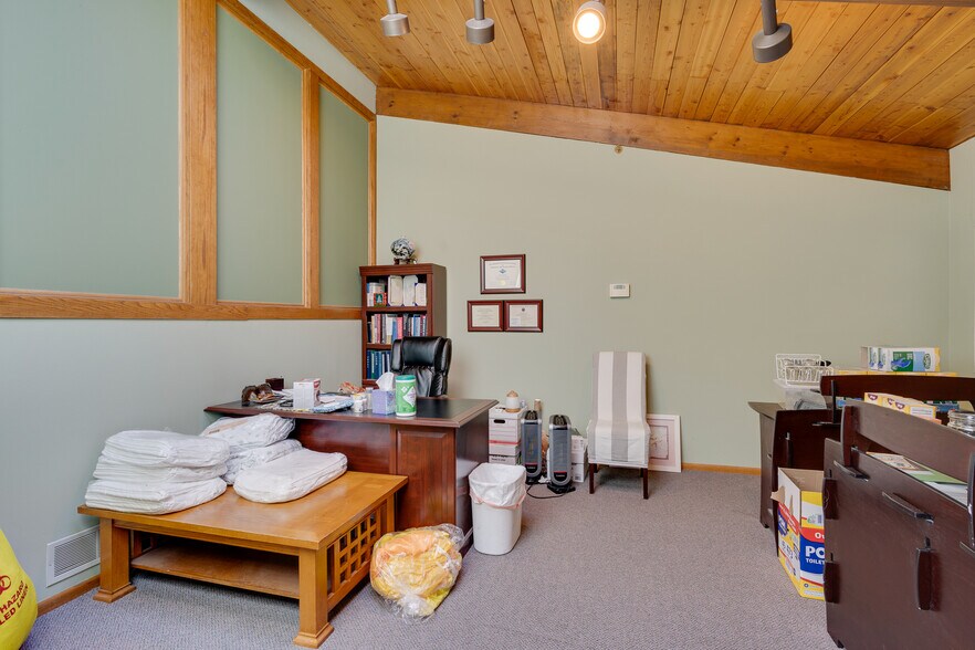 More Photos Of 14581-14585 Grand ave, Burnsville Office For Sale