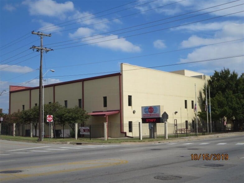 Primary Photo Of 919 NW 23rd St, Oklahoma City Schools For Sale