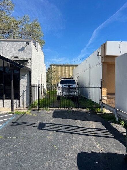 More Photos Of 6224 Walnut Ave, Orangevale Storefront Retail Office For Sale