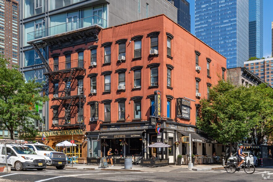More Photos Of 802 Ninth Ave, New York Apartments For Lease