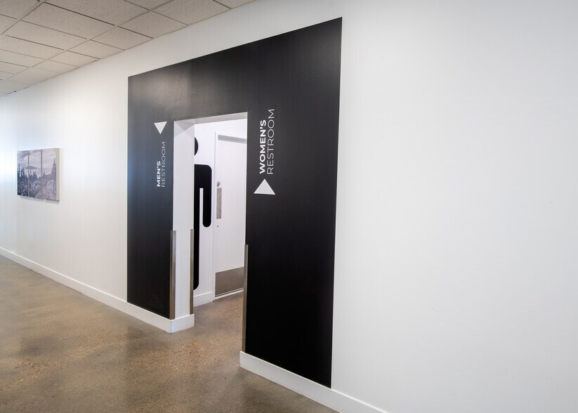 More Photos Of 1 International Ct, Broomfield Office For Sale