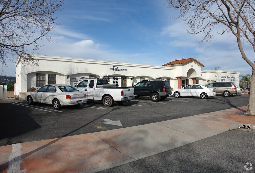 More Photos Of 2083-2087 Ventura Blvd, Camarillo Medical For Lease