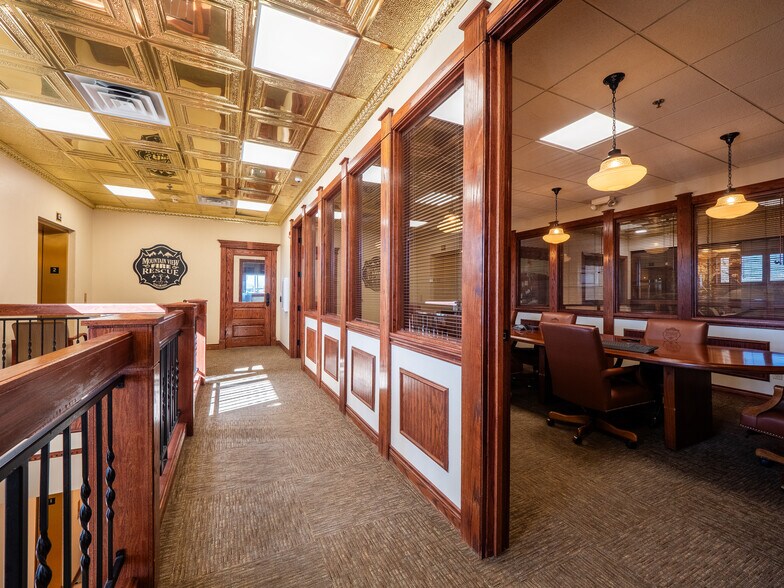 More Photos Of 3561 Stagecoach Rd, Longmont Office For Sale