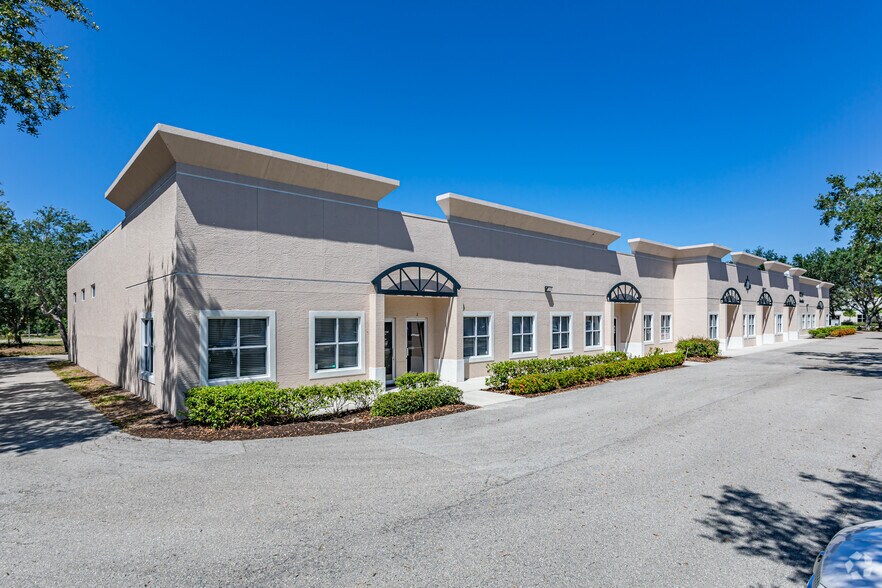 More Photos Of 25270 Bernwood Dr, Bonita Springs Light Distribution For Lease