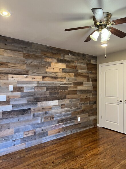 More Photos Of 1747 Oakdale Ave, Green Bay Apartments For Sale