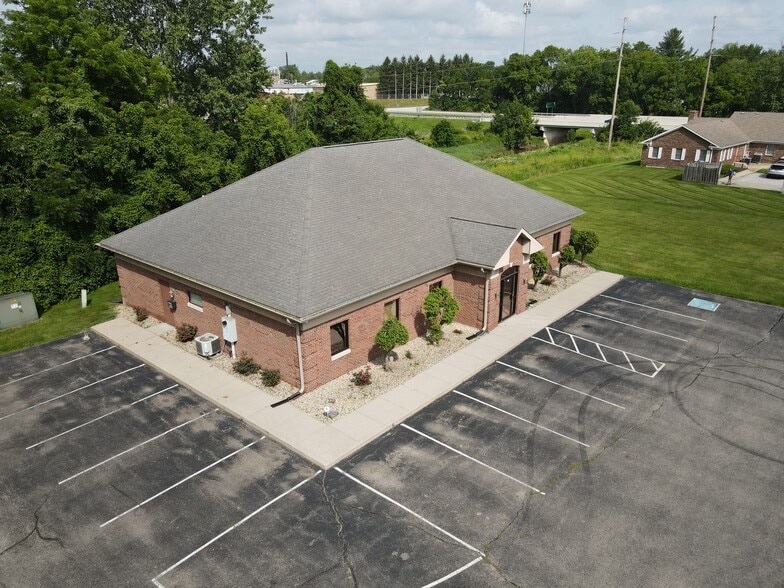 More Photos Of 30 Spring Mill Ct, Mooresville Office For Sale