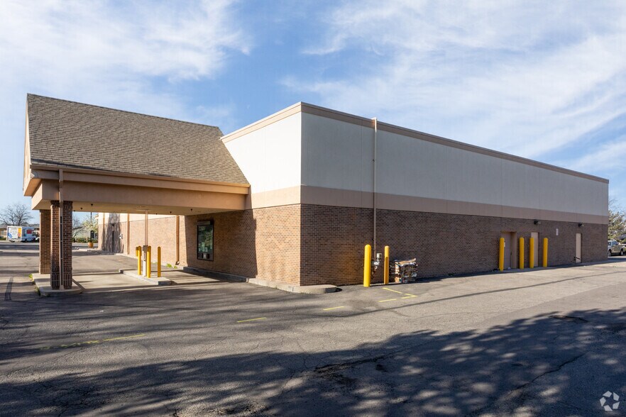 More Photos Of 950 S Quebec St, Denver Drugstore For Sale