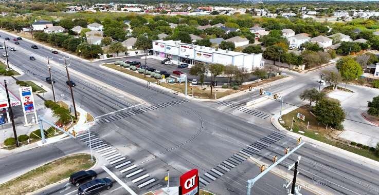 More Photos Of 8923 Culebra Rd, San Antonio Storefront For Lease