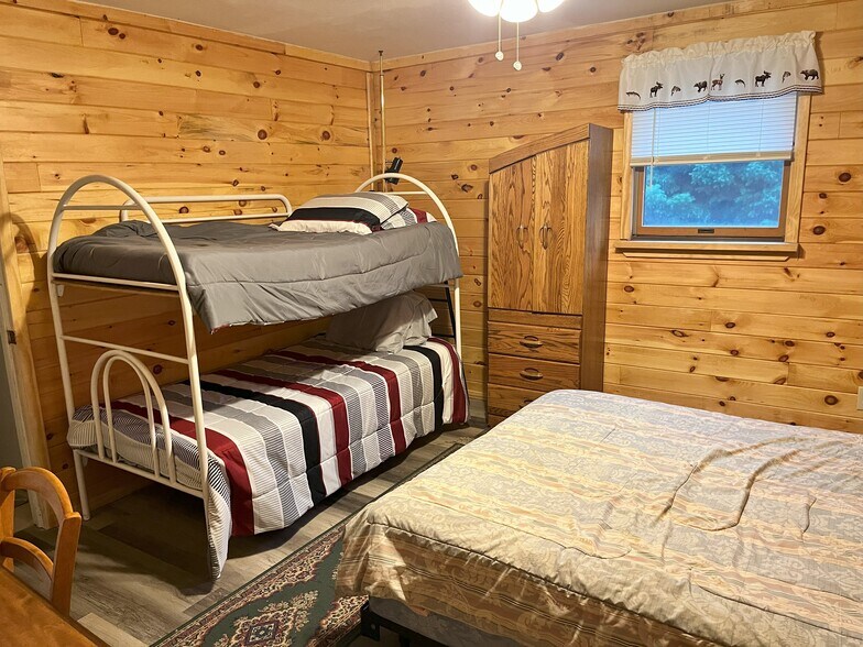 More Photos Of 1267 Elk Grove Rd, Benton Restaurant For Sale