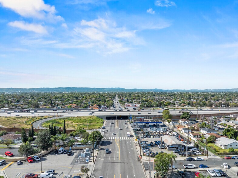 More Photos Of 13235-13243 Osborne St, Arleta Land For Lease