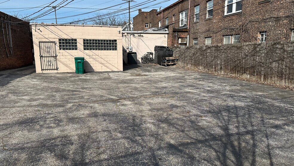 More Photos Of 12812 Larchmere Blvd, Cleveland Freestanding For Sale