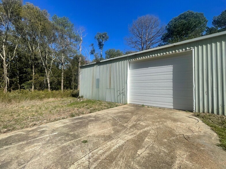 More Photos Of 379 Highway 43, Pelahatchie Research And Development For Sale