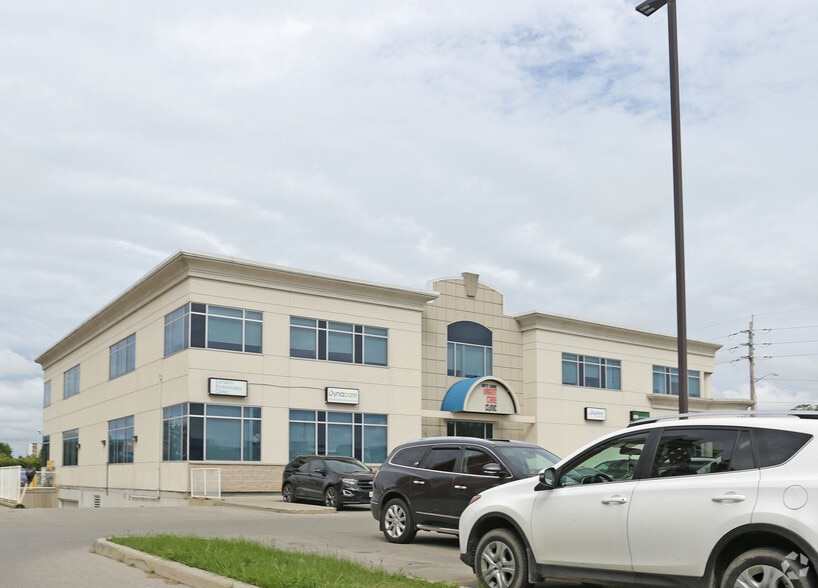 More Photos Of 595 Bradley Ave, London Medical For Lease