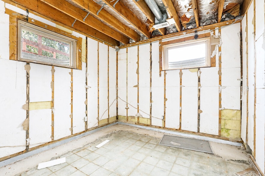 More Photos Of 302 S 2nd St, Polk City Lodge Meeting Hall For Sale
