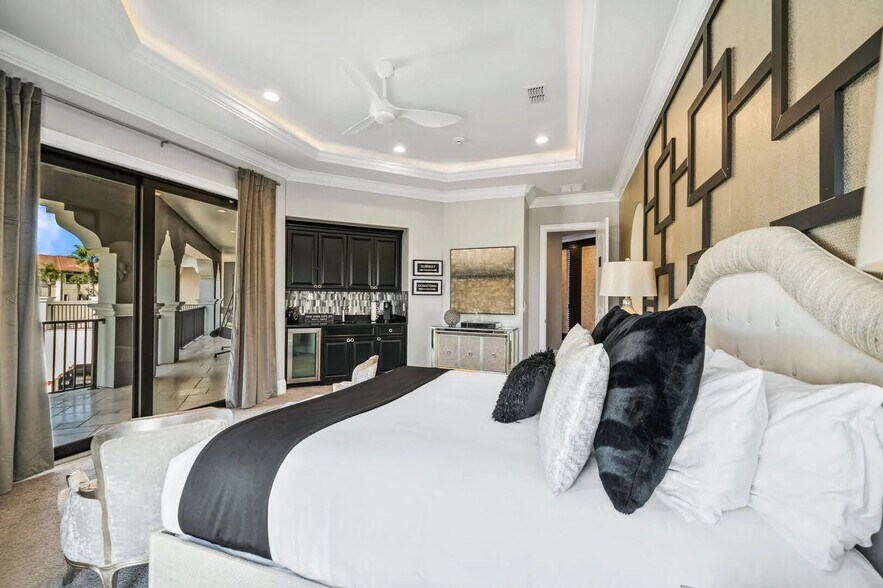 More Photos Of 521 Muirfield Loop, Reunion Specialty For Sale