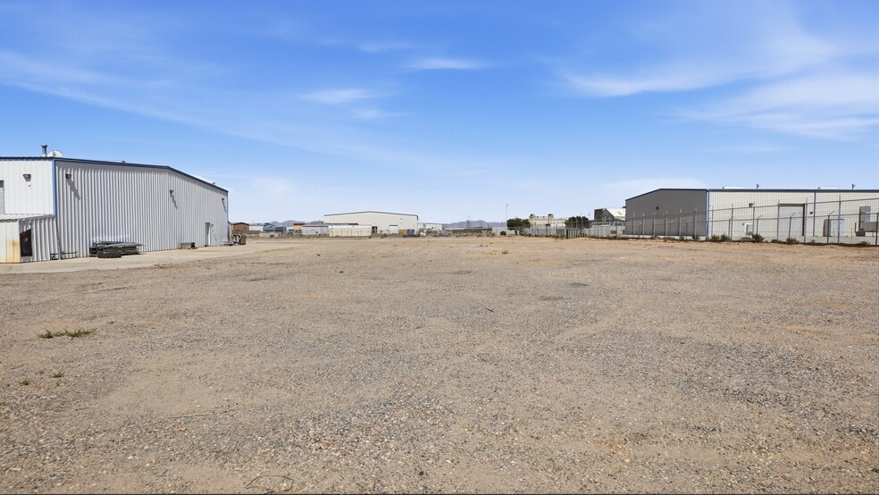 Primary Photo Of 9253 Cassia Rd, Adelanto Warehouse For Lease