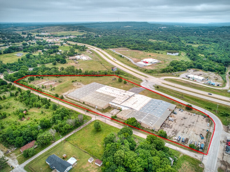 More Photos Of 601 US 75, Henryetta Warehouse For Sale