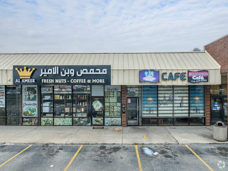 More Photos Of 8505-8537 S Harlem Ave, Burbank General Retail For Lease