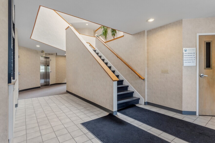 More Photos Of 320 Phillips St, North Kingstown Medical For Sale