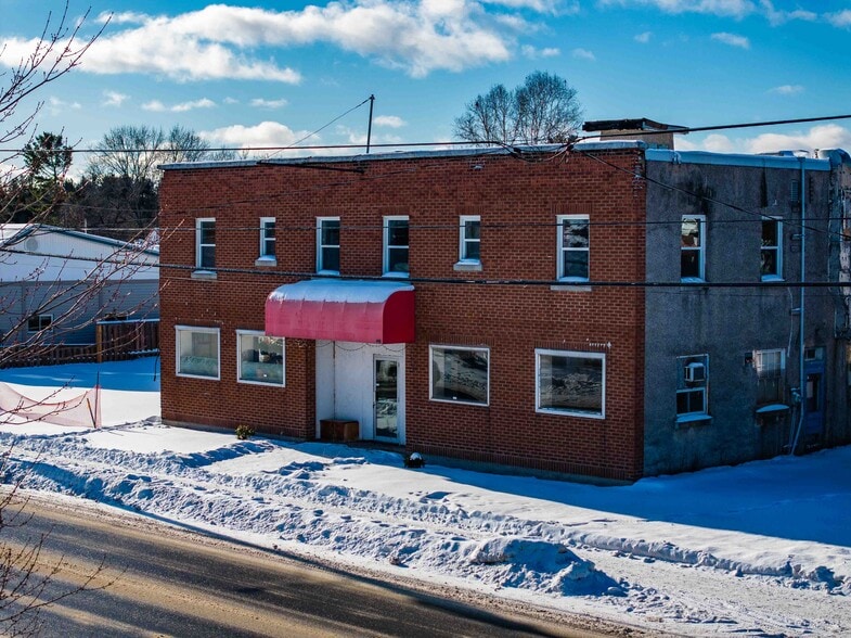 More Photos Of 449 Mead Blvd, Espanola Apartments For Sale