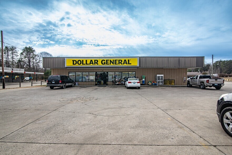 More Photos Of 1215 Main St, Munfordville Freestanding For Sale