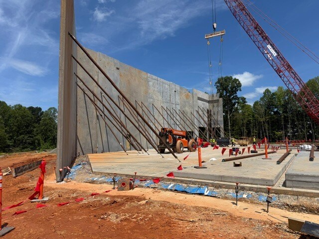 More Photos Of 2080 Creekside Industrial Pky, Mebane Unknown For Lease