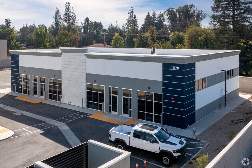 More Photos Of Hwy 41 North Of Ave 11, Madera Unknown For Lease