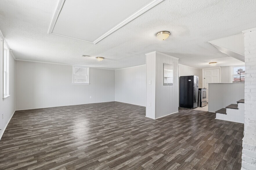 More Photos Of 3 Rangeview Cir, Greenville Office For Sale
