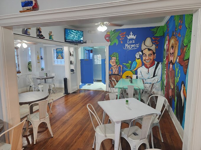 More Photos Of 658 West Ave, Clermont Restaurant For Lease