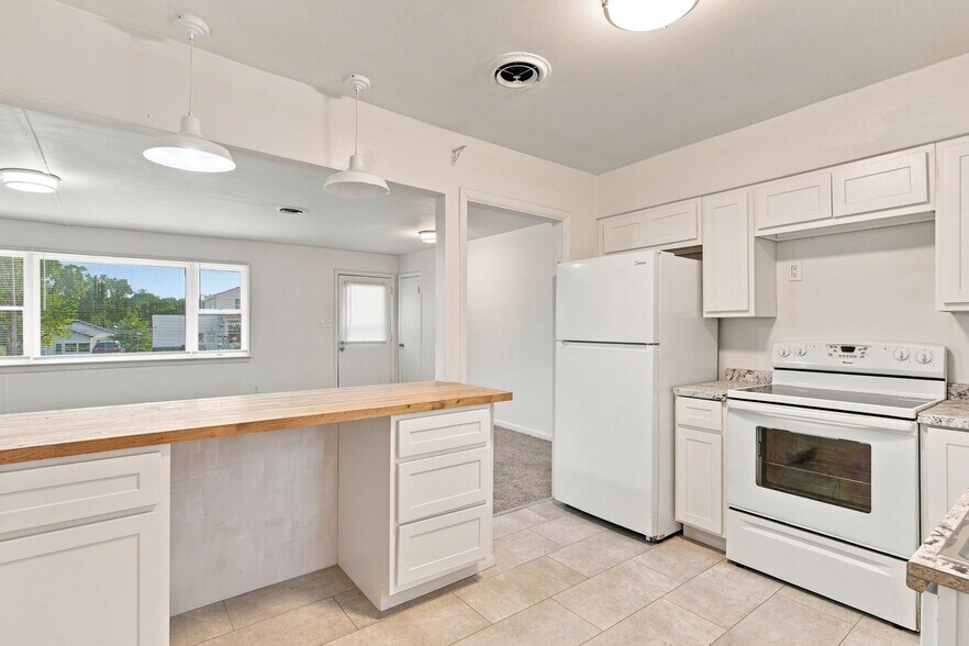 More Photos Of 3741 State Rte 30 Hwy, Lonedell Multifamily For Sale