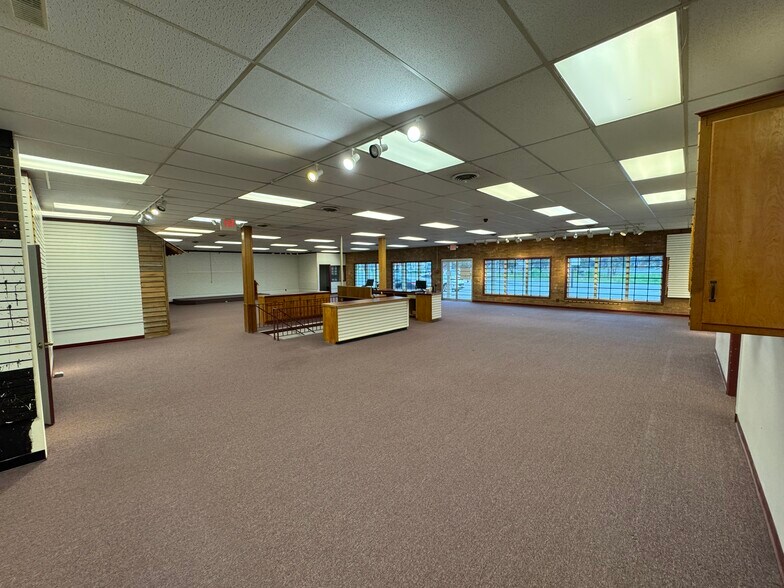 More Photos Of 1409 Samuel St, Winston-Salem Freestanding For Lease