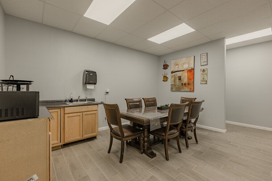 More Photos Of 1881 S Redline Ave, Odessa Industrial For Sale