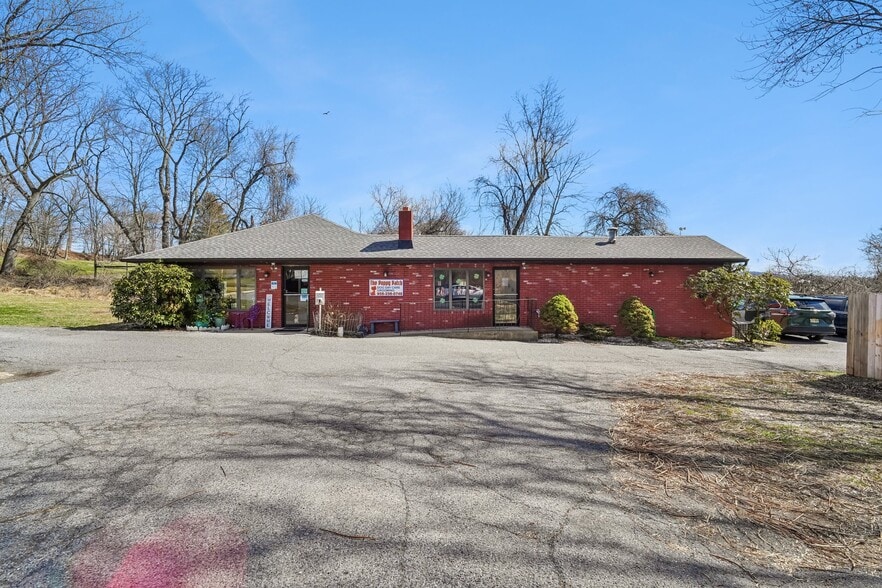 Primary Photo Of 1481 US Highway 22 E, Annandale Flex For Sale