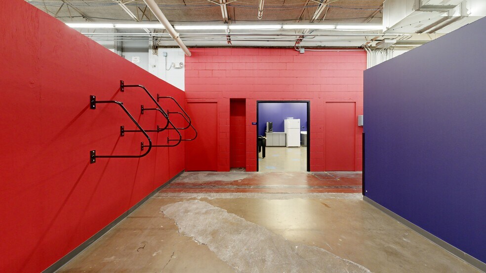 Primary Photo Of 1230 Macklind Ave, Saint Louis Warehouse For Lease